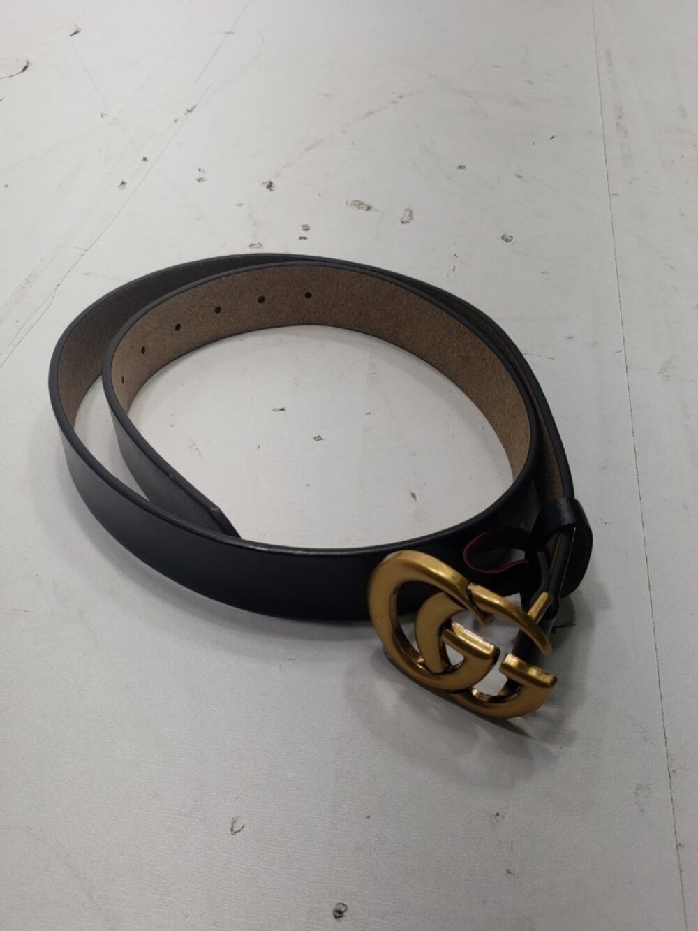 Gucci Double G GG Buckle Black Leather Belt Gold Tone 223891 Size 120/48 Italy - Picture 8 of 9